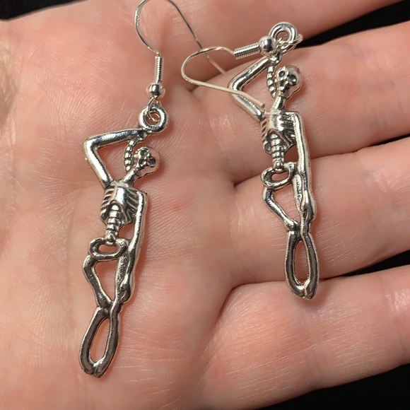 🖤🖤🖤Skeleton earrings Halloween 🎃🎃🎃 - Picture 2 of 2